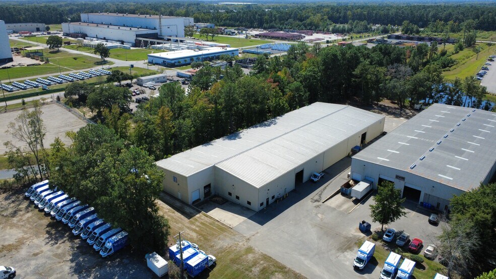 3241 Benchmark Dr, Ladson, SC for sale - Building Photo - Image 3 of 6