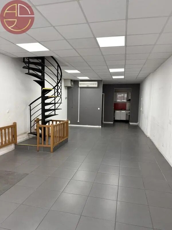 Office in Toulouse for sale Building Photo- Image 1 of 8