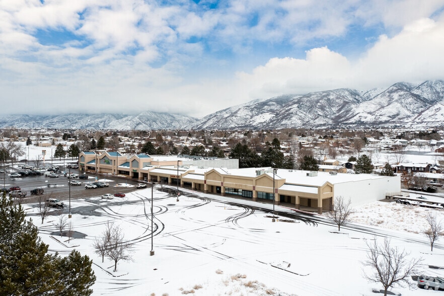 860-880 North Fairfield Road, Layton, UT 84041, Layton, UT for lease - Building Photo - Image 3 of 6