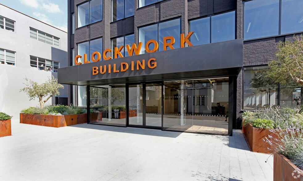 45 Beavor Ln, Londres à louer - Photo du bâtiment - Image 3 de 11