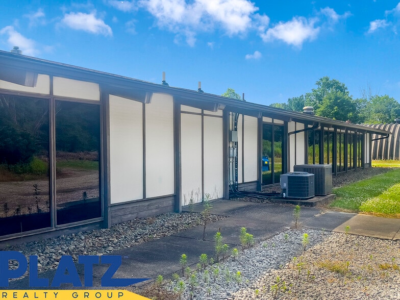 1372 Youngstown Kingsville Rd SE, Vienna, OH for lease - Building Photo - Image 3 of 28