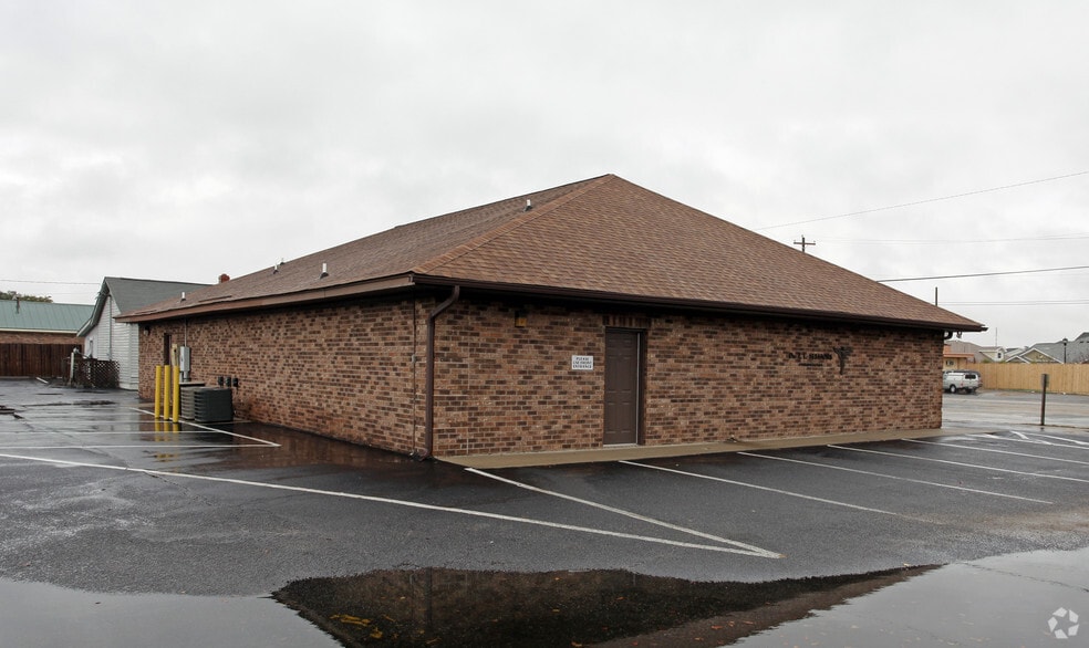 3835 Rivers Ave, North Charleston, SC for sale - Primary Photo - Image 1 of 18