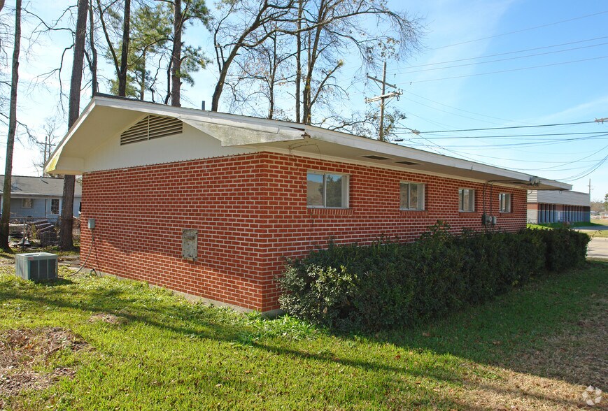 1302 Sampson St, Westlake, LA à vendre - Photo du bâtiment - Image 3 de 3