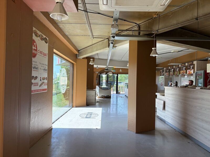 Retail in Englos for lease Interior Photo- Image 1 of 5