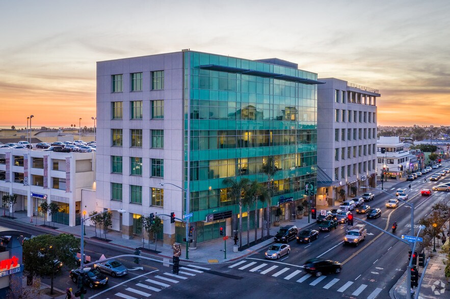 4305 University Ave, San Diego, CA à louer - Photo principale - Image 1 de 5