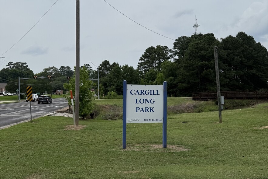 N. Fourth St./Clinic Drive, Longview, TX for sale - Primary Photo - Image 1 of 3