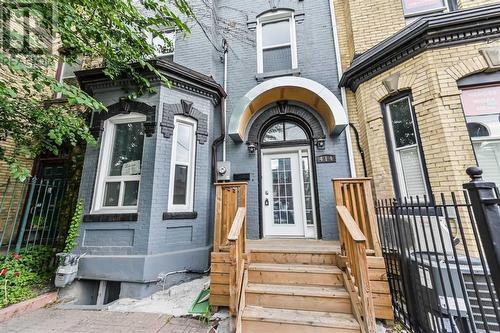 414 Dundas St E, Toronto, ON for sale Primary Photo- Image 1 of 1
