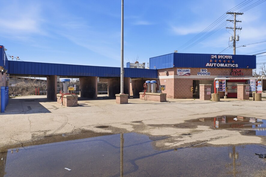 16436 Miles Rd, Cleveland, OH à vendre - Photo du bâtiment - Image 2 de 19