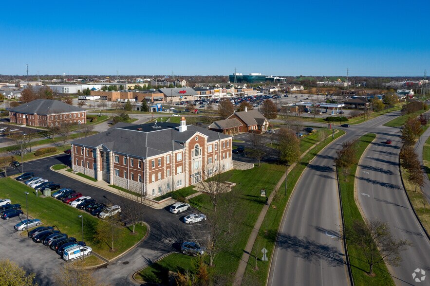 424 Lewis Hargett Cir, Lexington, KY à louer - Aérien - Image 1 de 22