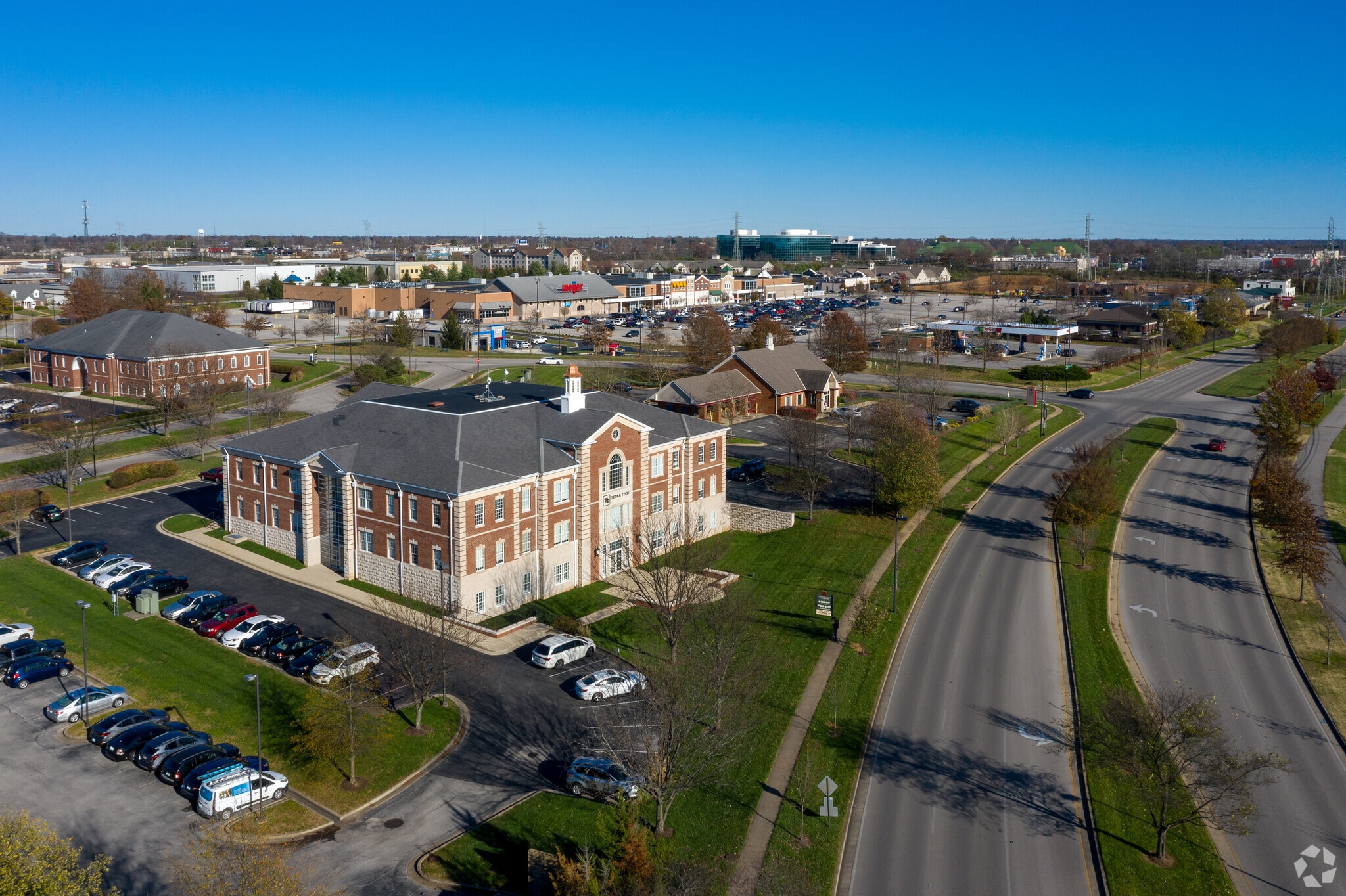 424 Lewis Hargett Cir, Lexington, KY for lease Aerial- Image 1 of 23