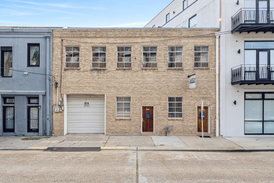 1042-1046 Annunciation St, New Orleans, LA for lease - Building Photo - Image 1 of 1