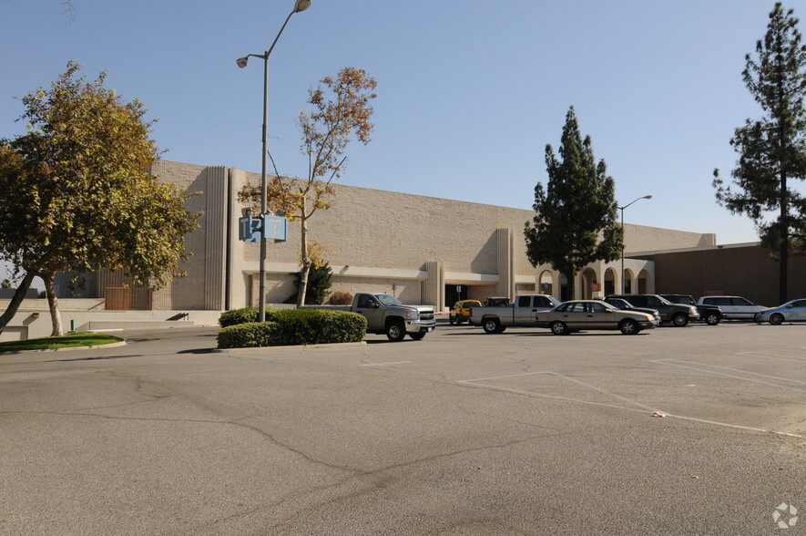 160 Carousel Mall, San Bernardino, CA à vendre - Photo principale - Image 1 de 1