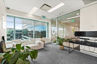 12 Century Cct, Norwest à louer Photo intérieure- Image 2 de 5