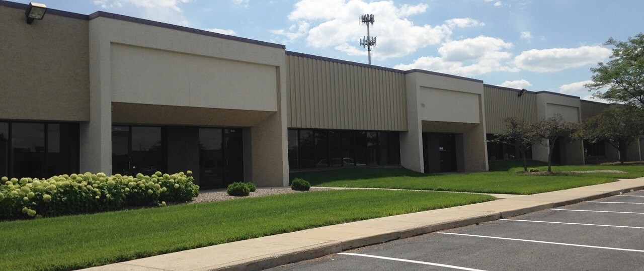 5605-5741 W 73rd St, Indianapolis, IN for lease Primary Photo- Image 1 of 2