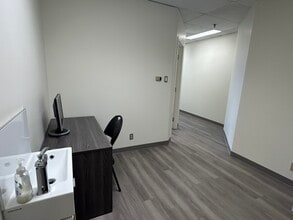 849 Upper Wentworth St, Hamilton, ON à louer Autre- Image 2 de 3