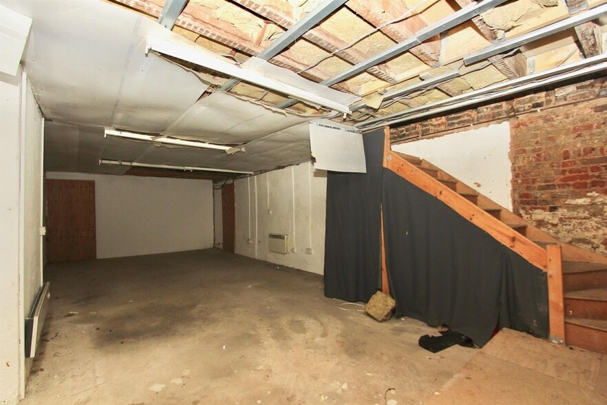 78 Stoke Newington Rd, London for lease - Interior Photo - Image 2 of 6