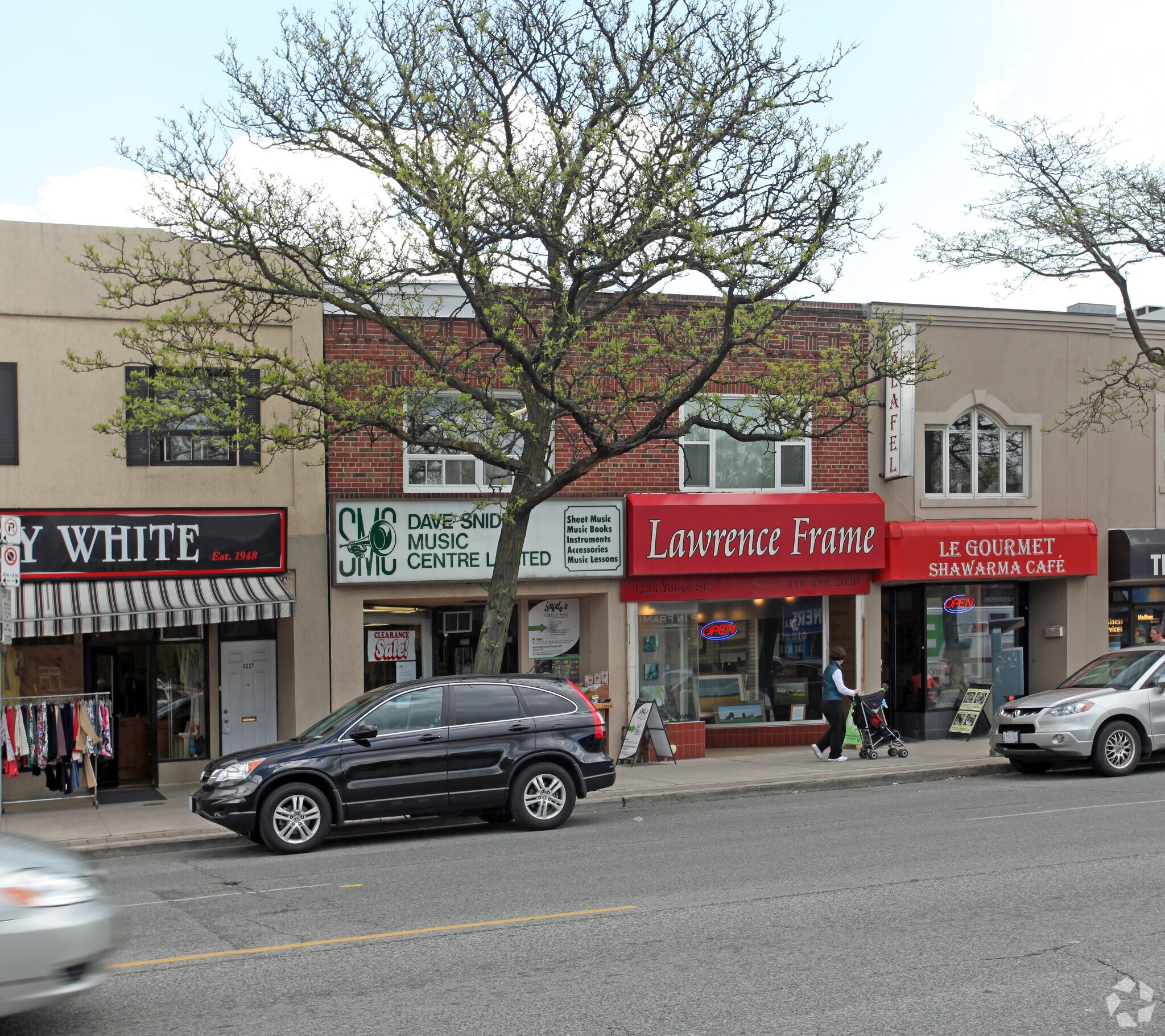 3225 Yonge St, Toronto, ON à vendre Photo principale- Image 1 de 1