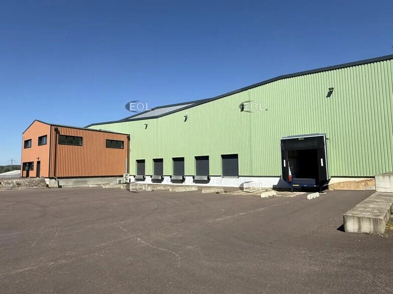 18 Rue Guillaume Du Hommet, Brix for lease - Building Photo - Image 2 of 21