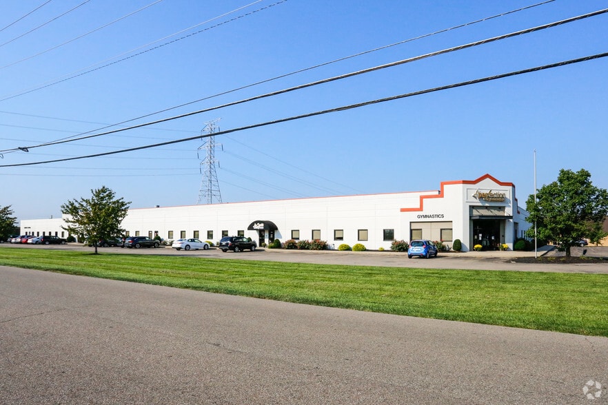 5635-5653 Union Centre Dr, West Chester, OH for lease - Building Photo - Image 2 of 12