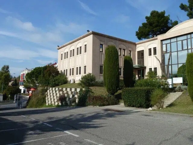 Bureau dans Marseille à louer - Photo du bâtiment - Image 1 de 21
