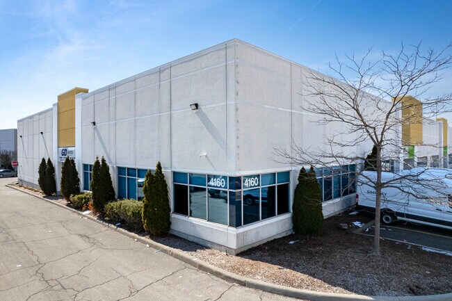 Plus de détails pour 4160 Sladeview Cres, Mississauga, ON - Industriel à louer