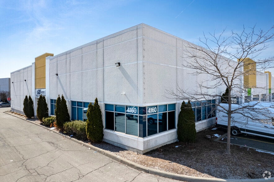 4160 Sladeview Cres, Mississauga, ON for lease - Building Photo - Image 1 of 8