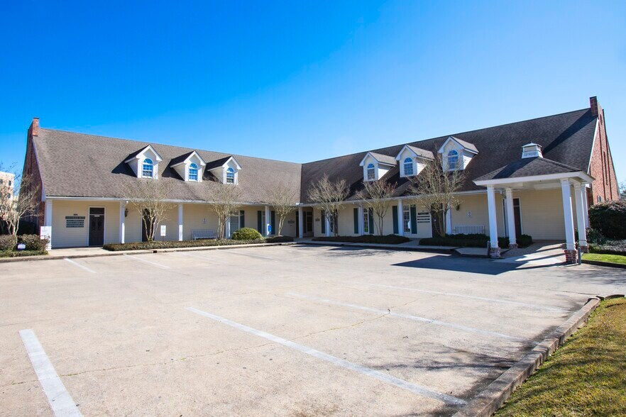 555 Doctor Michael Debakey Dr, Lake Charles, LA à vendre - Photo du bâtiment - Image 1 de 17