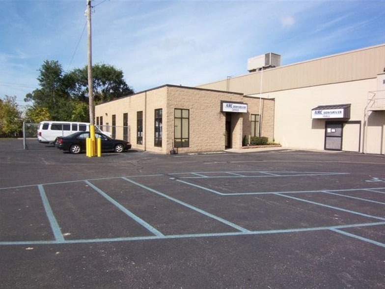 4210-4212 13th St, Wyandotte, MI à vendre - Photo du bâtiment - Image 3 de 3