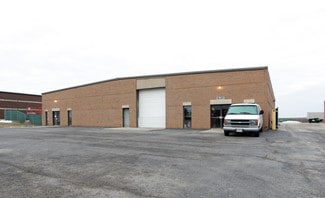 Plus de détails pour 620-630 Heartland Dr, Sugar Grove, IL - Industriel à vendre