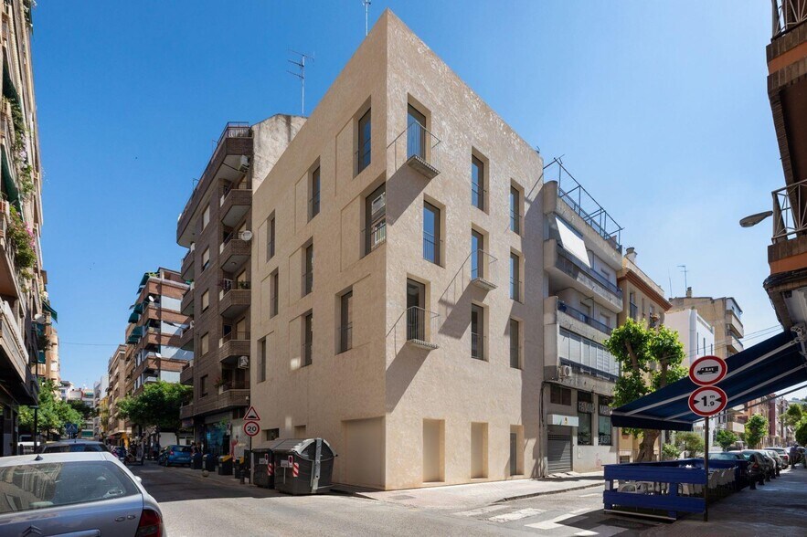 Calle Azhuma, 38, Granada, Granada à vendre - Photo du bâtiment - Image 2 de 11