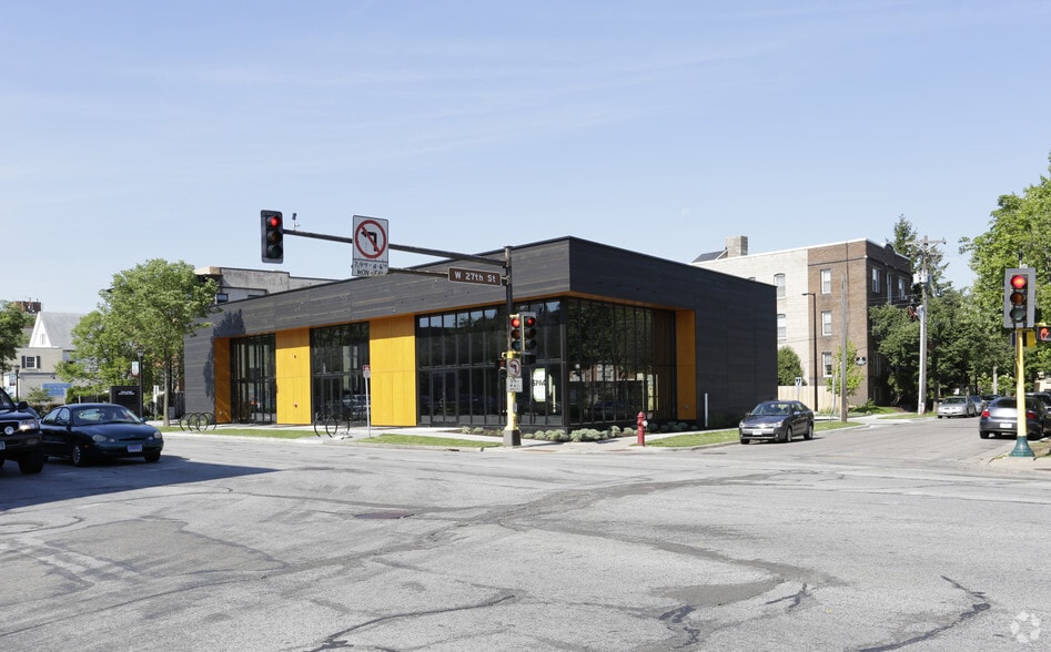 2700 Hennepin Ave, Minneapolis, MN for lease - Building Photo - Image 3 of 11