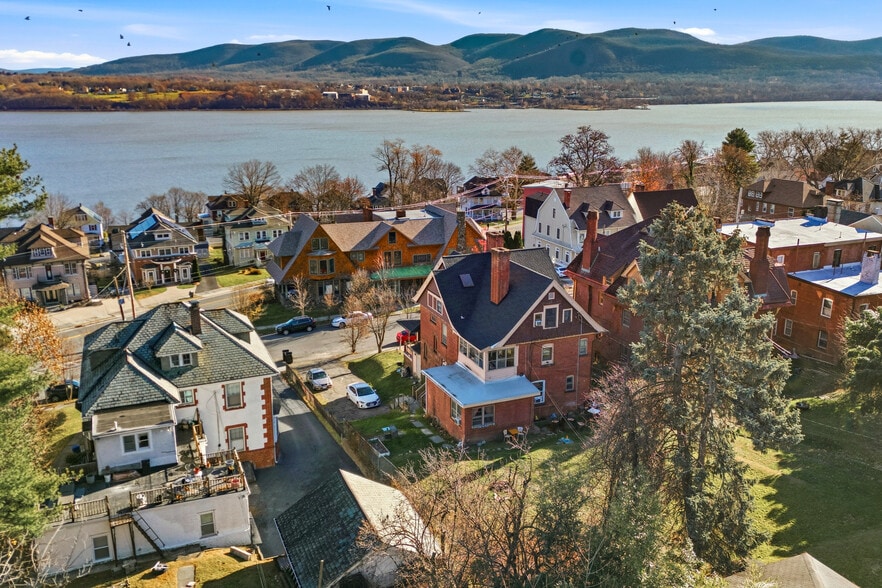 415 Grand St, Newburgh, NY à vendre - Aérien - Image 2 de 20