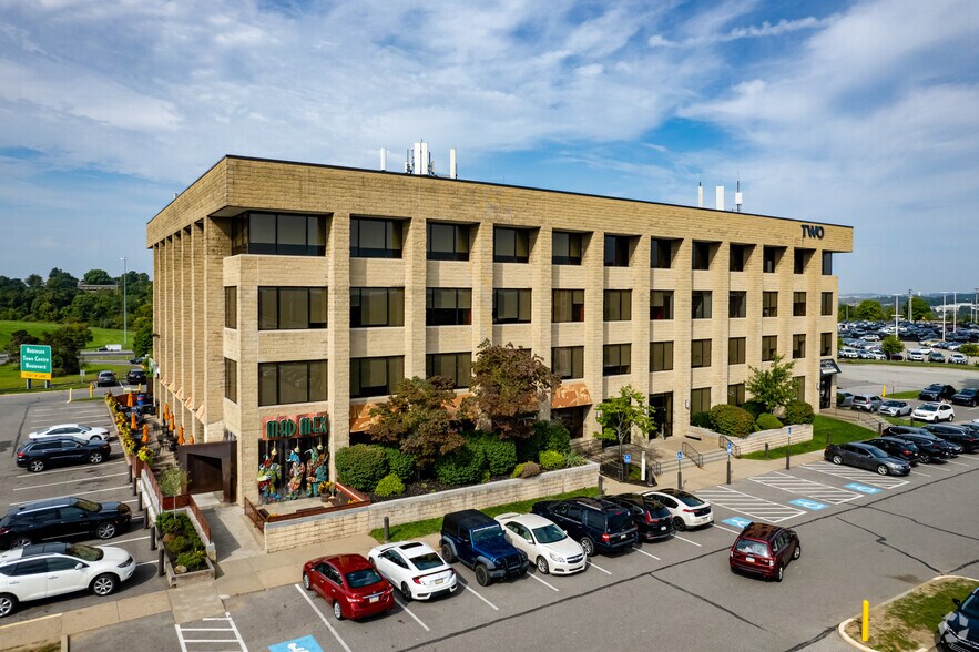 2 Robinson Plz, Pittsburgh, PA for lease - Primary Photo - Image 1 of 6