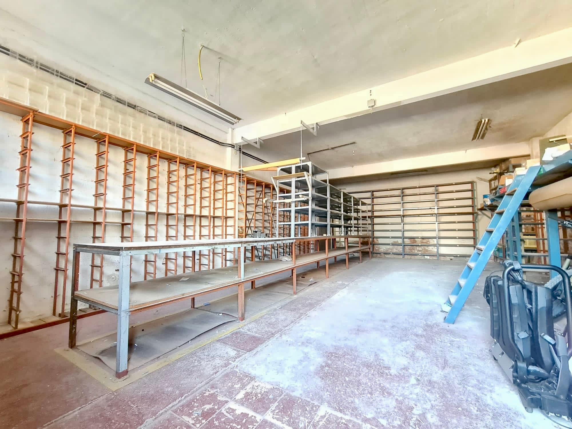 Multifamily in Madrid, Madrid for sale Interior Photo- Image 1 of 4