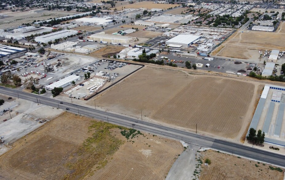 North State St, Hemet, CA à vendre - Photo du bâtiment - Image 1 de 6