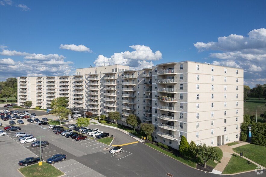 1250 Greenwood Ave, Jenkintown, PA for lease - Primary Photo - Image 1 of 80