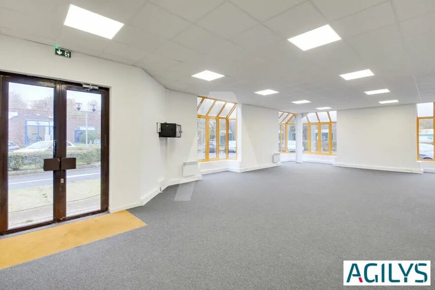 Flex dans Croissy-Beaubourg à louer - Photo intérieure - Image 2 de 5