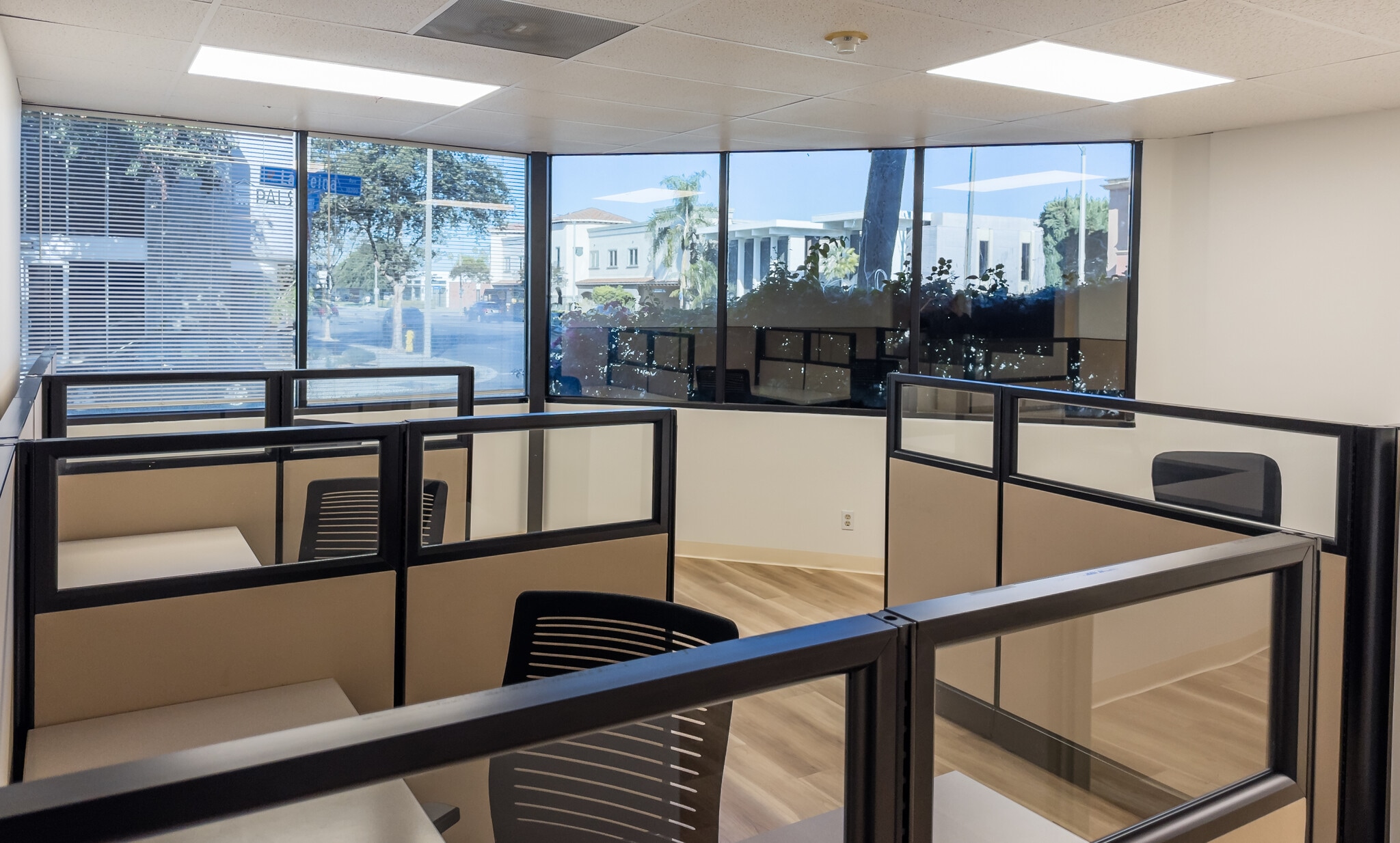 8202 Florence Ave, Downey, CA for lease Interior Photo- Image 1 of 8