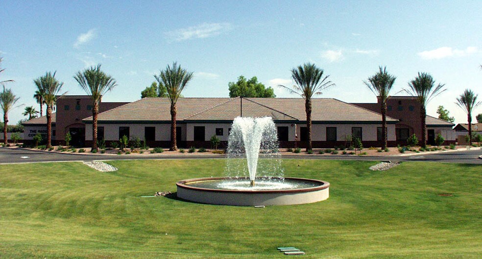 5750 W Thunderbird Rd, Glendale, AZ à louer - Photo du bâtiment - Image 2 de 5