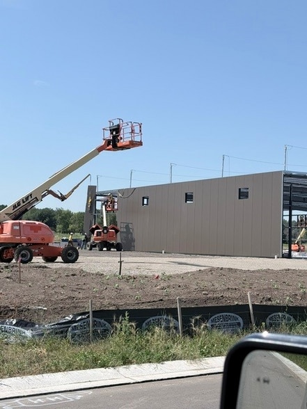 11919 224th Street East, Lakeville, MN for lease - Building Photo - Image 2 of 4