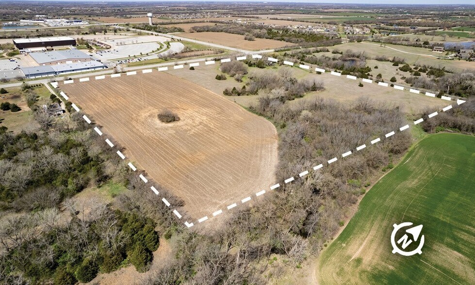 E 85th N St, Park City, KS à vendre - Photo du bâtiment - Image 2 de 11