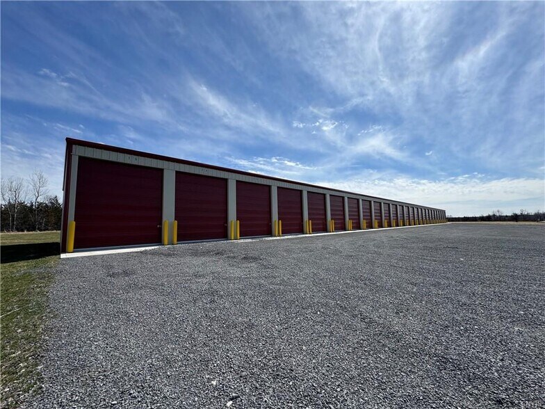 13000 Route 3, Hounsfield, NY à vendre - Photo du bâtiment - Image 2 de 4