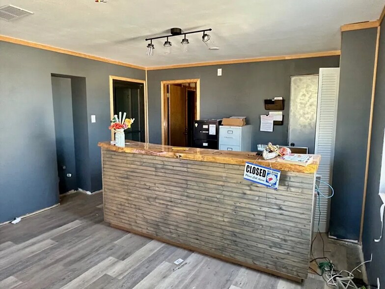 1307 Elm St, Sweetwater, TX à vendre - Photo du bâtiment - Image 3 de 9