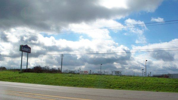 E Maple Leaf Rd, Maysville, KY à vendre - Photo principale - Image 2 de 2