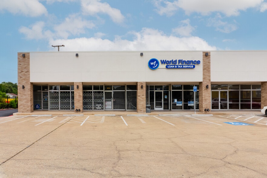 1909-1929 S Buckner Blvd, Dallas, TX for lease - Building Photo - Image 3 of 3