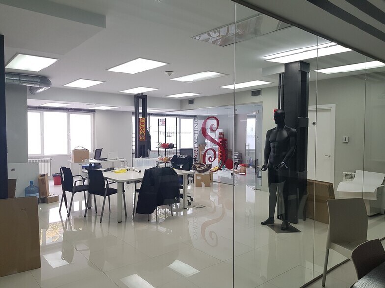 Office in Madrid, Madrid for lease - Building Photo - Image 2 of 3