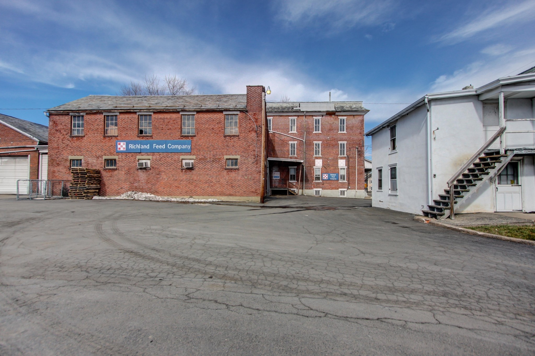 20 N Main St, Richlandtown, PA for sale Building Photo- Image 1 of 1