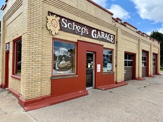 More details for 2320 E Saginaw St, Lansing, MI - Retail for Sale