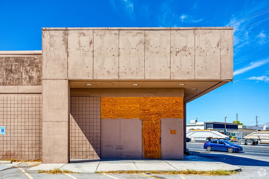 1929 N Las Vegas Blvd, North Las Vegas, NV for sale - Building Photo - Image 3 of 4