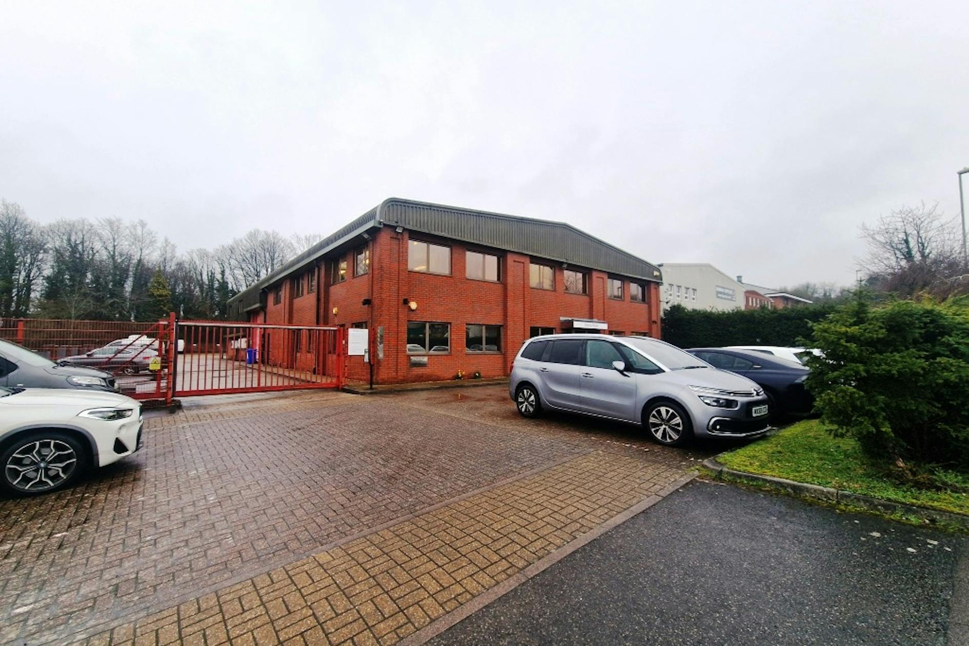 Stroudley Rd, Basingstoke à louer Photo du bâtiment- Image 1 de 3